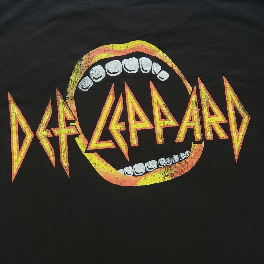 Mens Def Leppard Graphic Crew Neck T-Shirt

M - Picture 5 of 5